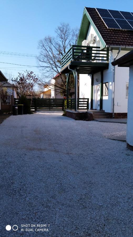 Bamboo Apartman Siófok Esterno foto