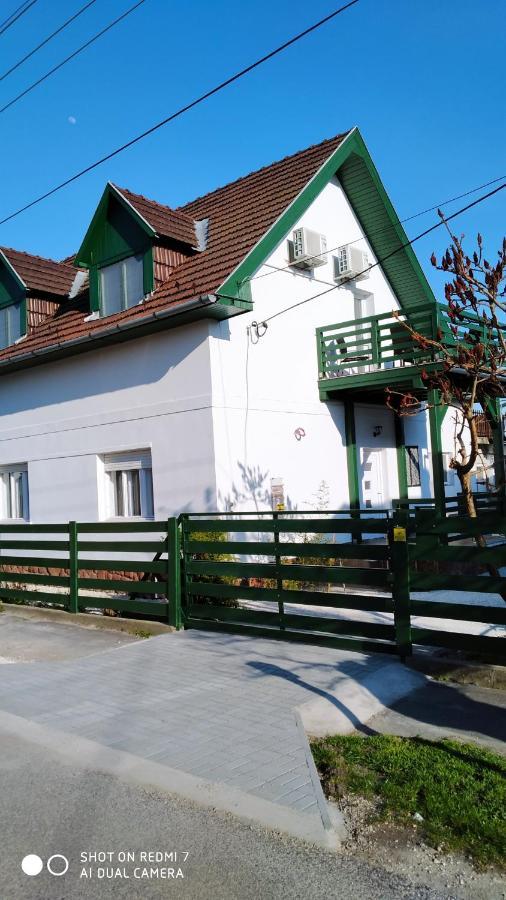 Bamboo Apartman Siófok Esterno foto