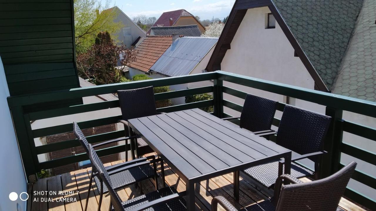 Bamboo Apartman Siófok Esterno foto